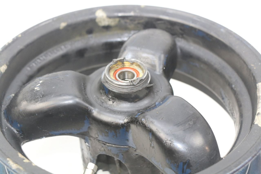 photo de VORDERRADFELGE PEUGEOT TKR TREKKER FURIOUS 50 (2005 - 2014) - Zoom auf Gebrauchszustand