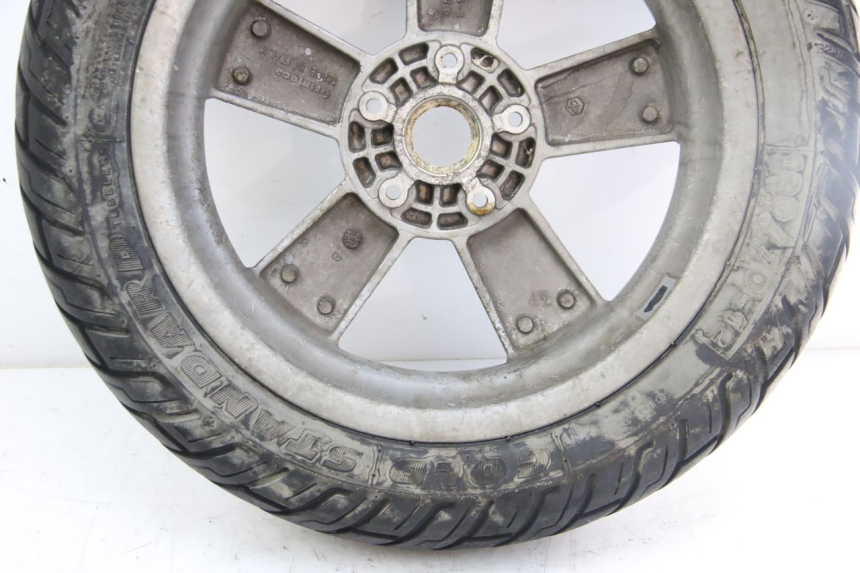 photo de VORDERRADFELGE PIAGGIO VESPA GRANTURISMO 125 (2003 - 2007) - Technische Nahaufnahme