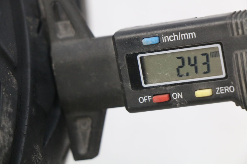 photo de VORDERRADFELGE PIAGGIO VESPA GTS IGET ABS 125 (2017 - 2023) - Detailansicht des Bauteils