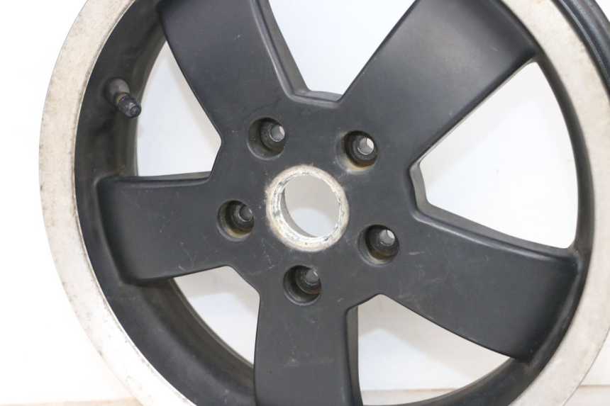 photo de VORDERRAD PIAGGIO VESPA GTS SUPER IE 125 (2009 - 2016) - Hochauflösende Nahaufnahme