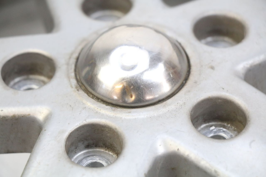 photo de VORDERRADFELGE PIAGGIO VESPA LXV 125 (2006 - 2009) - Detailansicht des Bauteils