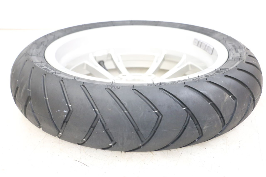 photo de VORDERRADFELGE PIAGGIO VESPA PRIMAVERA 4T 50 (2021 - 2024) - Detailansicht des Bauteils