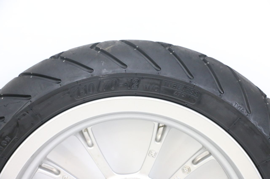 photo de VORDERRADFELGE PIAGGIO VESPA PRIMAVERA 4T 50 (2021 - 2024) - Weitere Ansicht des Artikels