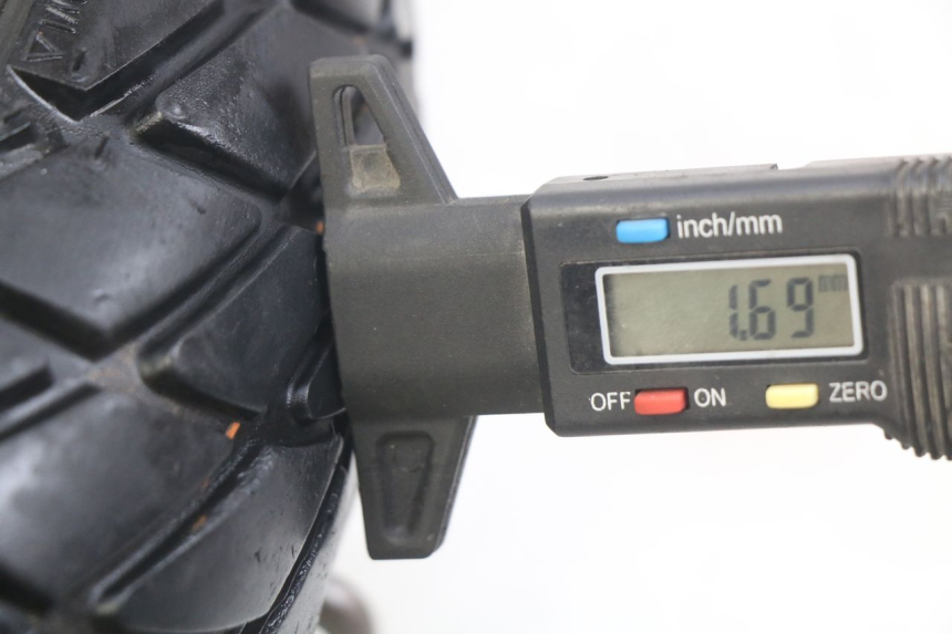 photo de VORDERRAD PIAGGIO VESPA S 2T 50 (2007 - 2014) - Detailansicht des Bauteils