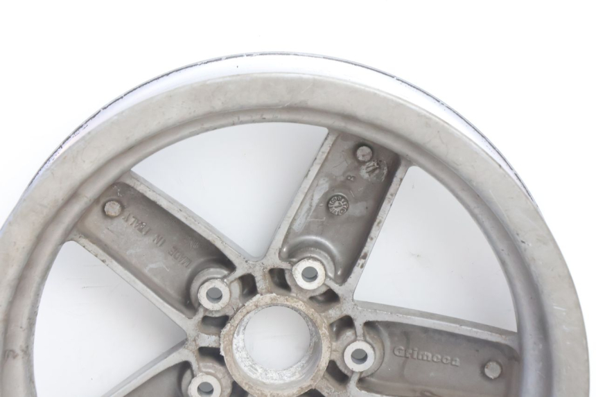 photo de VORDERRAD PIAGGIO VESPA S 2T 50 (2007 - 2014) - Details der Befestigungspunkte