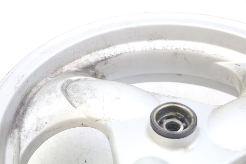 photo de VORDERRADFELGE KYMCO VITALITY 2T 50 (2004 - 2010) - Details der Befestigungspunkte