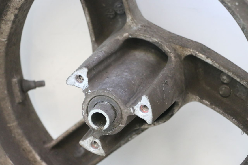 photo de VORDERRADFELGE PEUGEOT VIVACITY NEW 2T 50 (2008 - 2017) - Oberflächenzustand und Material