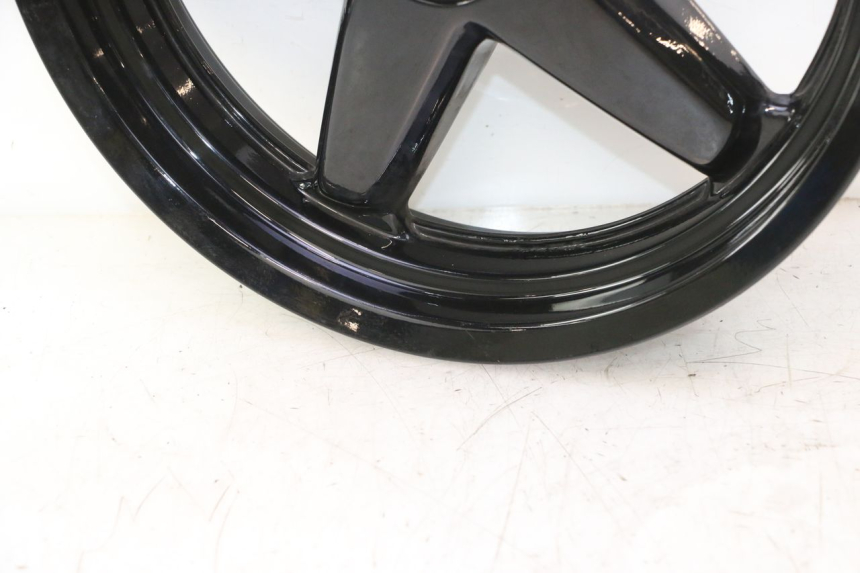 photo de VORDERRADFELGE YAMAHA XMAX X-MAX 125 (2006 - 2009) - Detaillierte Sichtprüfung