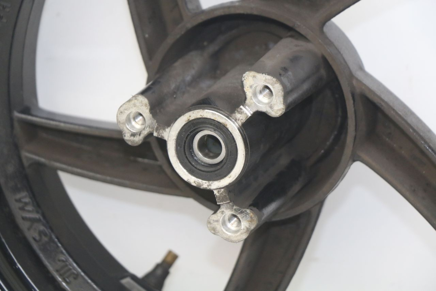 photo de VORDERRADFELGE SYM X-PRO 4T 50 (2014 - 2021) - Details der Befestigungspunkte