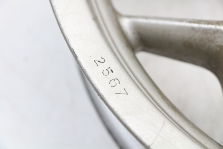 photo de VORDERRADFELGE PIAGGIO X10 125 (2012 - 2017) - Charakteristische Merkmale