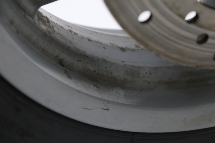 photo de VORDERRADFELGE PIAGGIO X9 EVOLUTION 250 (2003 - 2007) - Zoom auf Gebrauchszustand