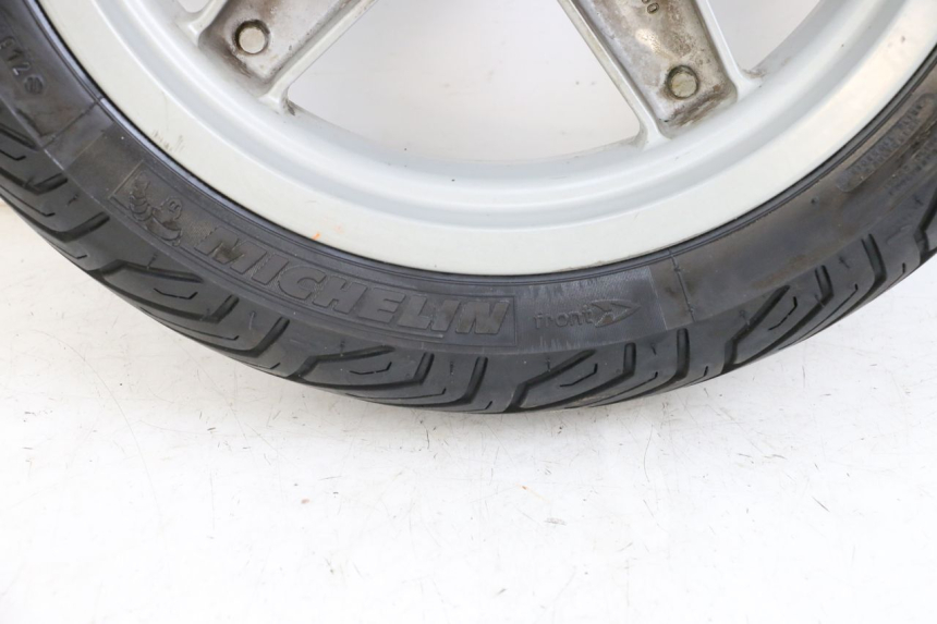 photo de VORDERRADFELGE PIAGGIO X9 125 (2000 - 2003) - Details der Befestigungspunkte