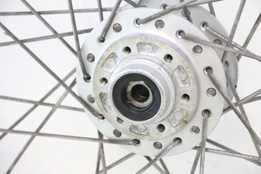 photo de VORDERRADFELGE YAMAHA XV VIRAGO 535 (1988 - 2004) - Detailansicht des Bauteils