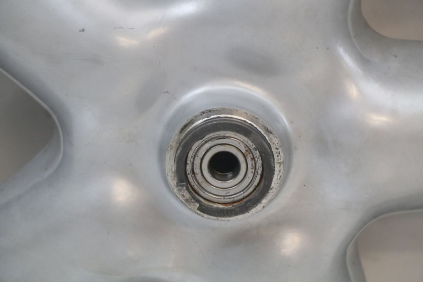 photo de VORDERRADFELGE YAMAHA YP MAJESTY 125 (2002 - 2006) - Technische Nahaufnahme