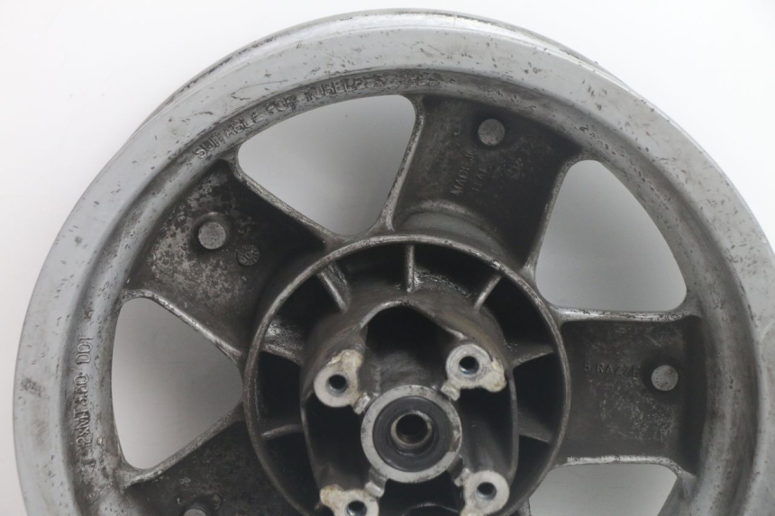 photo de VORDERRADFELGE YAMAHA YP MAJESTY 125 (1998 - 2001) - Details der Befestigungspunkte