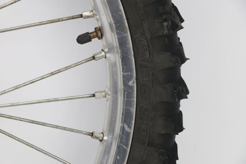 photo de VORDERRADFELGE YAMAHA YZF YZ-F 450 (2006 - 2009) - Details der Befestigungspunkte