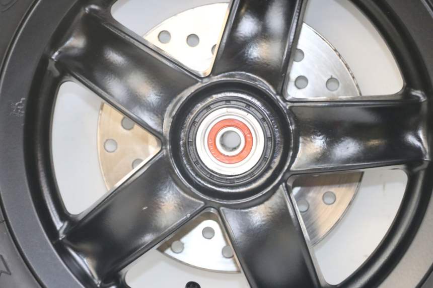 photo de VORDERRADFELGE PIAGGIO ZIP 2T 50 (2009 - 2019) - Kennzeichnungen und Originalreferenzen