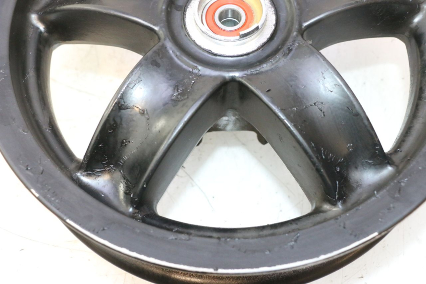photo de VORDERRADFELGE PIAGGIO ZIP 2T 50 (2009 - 2019) - Technische Nahaufnahme
