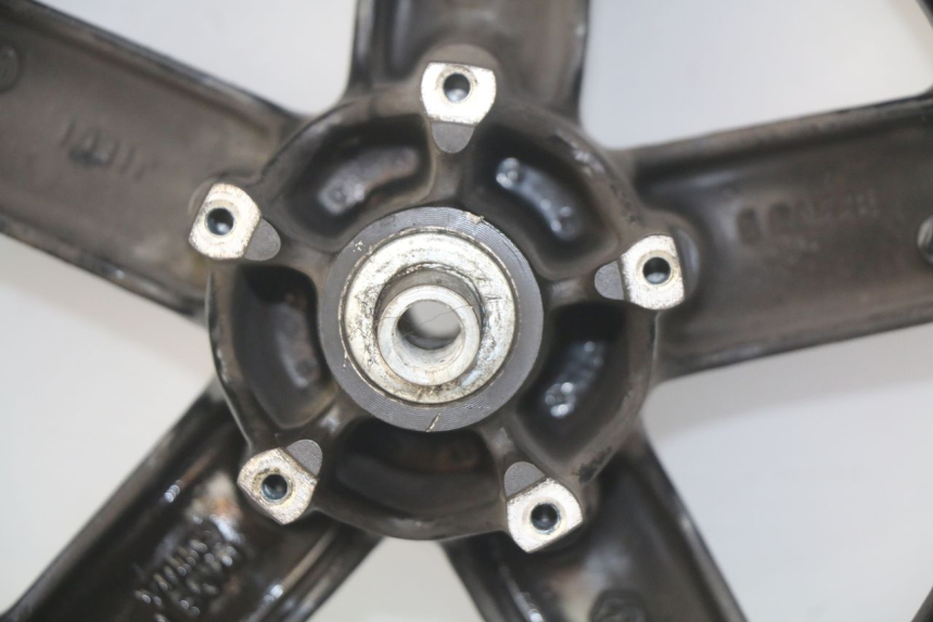 photo de VORDERRADFELGE PIAGGIO ZIP 4T 50 (2018 - 2020) - Oberflächenzustand und Material