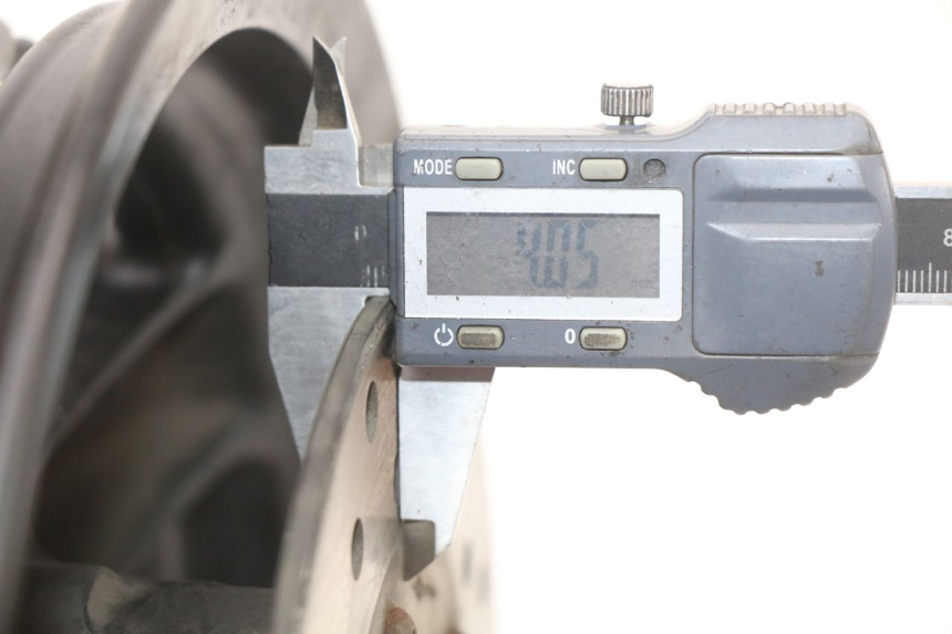 photo de VORDERRADFELGE PIAGGIO ZIP 4T 50 (2018 - 2020) - Technische Nahaufnahme