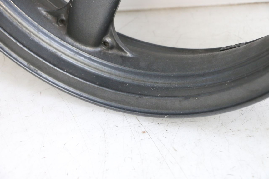 photo de VORDERRADFELGE KAWASAKI ZR 7 750 (1999 - 2004) - Fokus auf die Struktur