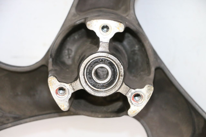 photo de VORDERRADFELGE UND REIFEN KYMCO AGILITY 4T 50 (2005 - 2018) - Zoom auf Komponenten