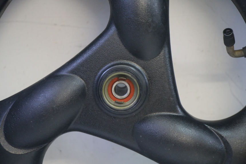 photo de VORDERRADFELGE UND REIFEN KYMCO AGILITY 4T 50 (2018 - 2022) - Alternative Perspektive