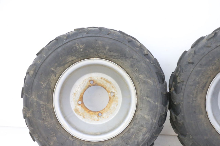 photo de VORDERRADFELGE UND REIFEN KEROX BAZOOKA 110 - Technische Nahaufnahme