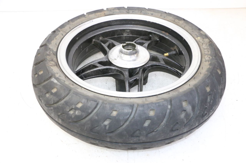 photo de VORDERRAD UND REIFEN MASH BIBOP 2T 50 (2013 - 2018) - Details der Befestigungspunkte