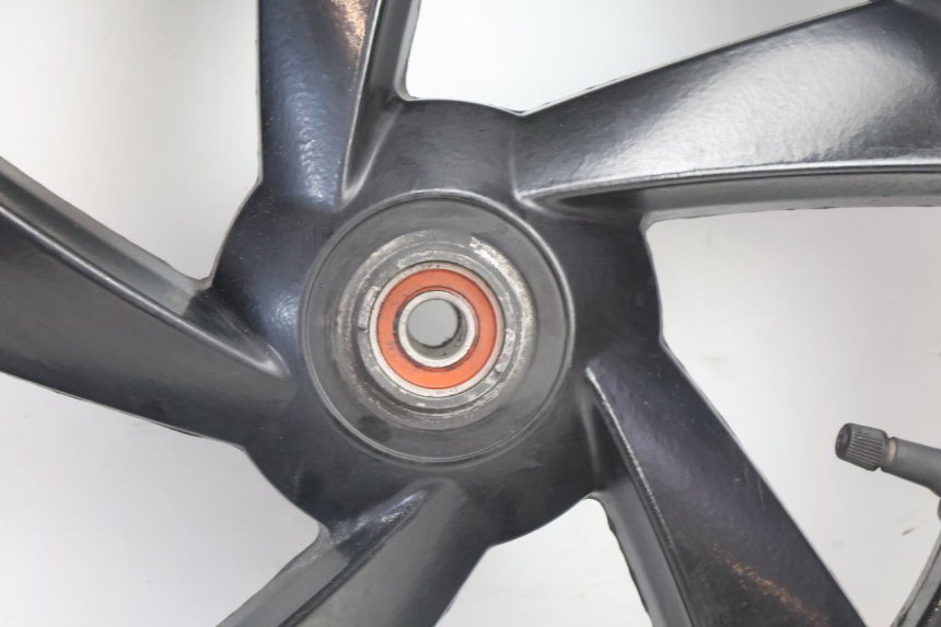 photo de VORDERRADFELGE UND REIFEN PEUGEOT CITYSTAR 2T 50 (2018 - 2021) - Alternative Perspektive