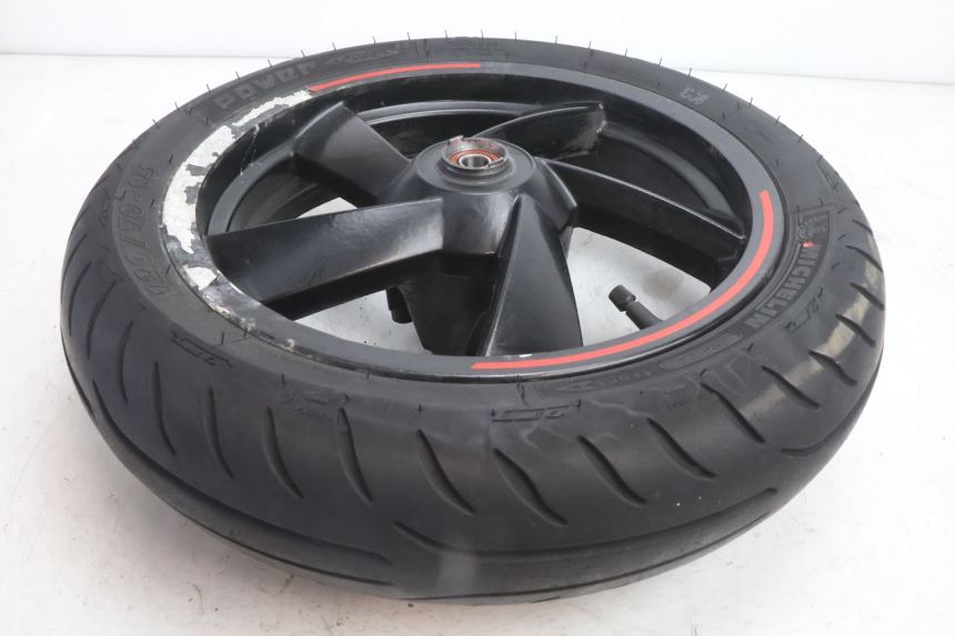 photo de VORDERRADFELGE UND REIFEN PEUGEOT CITYSTAR 2T 50 (2018 - 2021) - Oberflächenzustand und Material