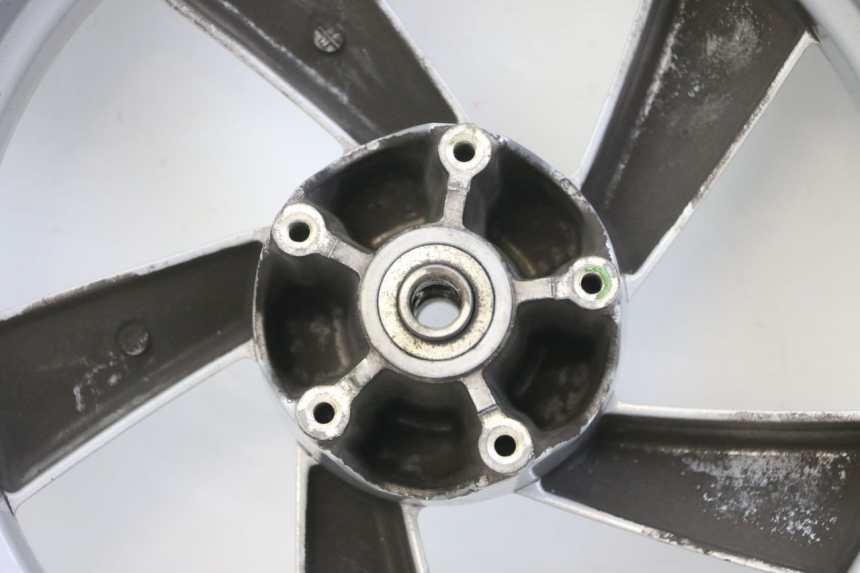 photo de VORDERRAD UND REIFEN PEUGEOT CITYSTAR 50 (2013 - 2017) - Detaillierte Sichtprüfung