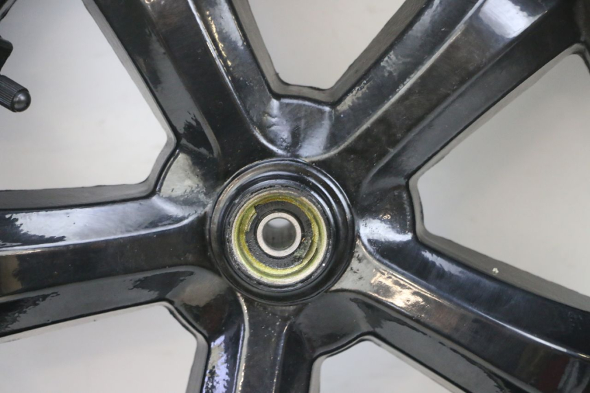 photo de VORDERRADFELGE UND REIFEN SYM CROX 4T 50 (2016 - 2023) - Kennzeichnungen und Originalreferenzen