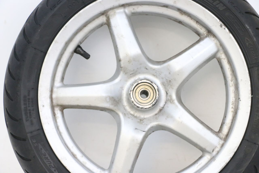 photo de VORDERRADFELGE UND REIFEN MBK FLAME X 125 (2007 - 2016) - Zoom auf Komponenten