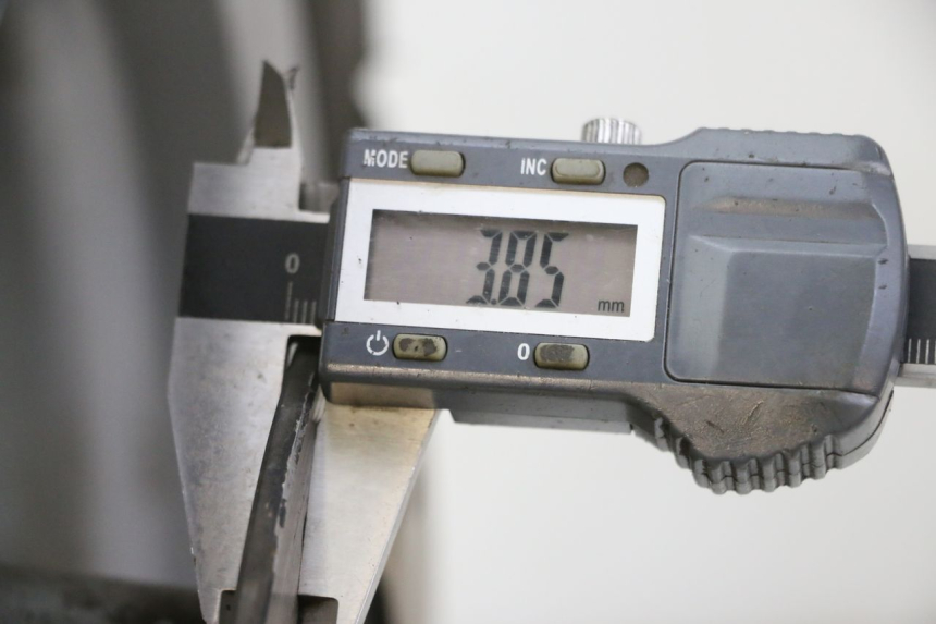 photo de VORDERRADFELGE UND REIFEN PIAGGIO FLY 2T 50 (2004 - 2017) - Alternative Perspektive