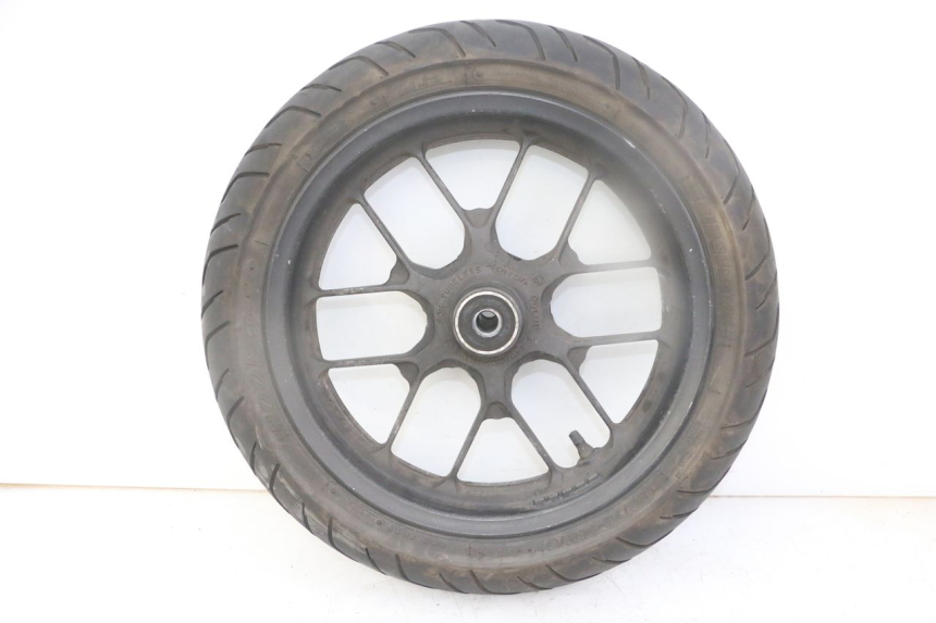 photo de VORDERRADFELGE UND REIFEN HONDA FORZA ABS 300 (2013 - 2017) - Detailansicht des Bauteils