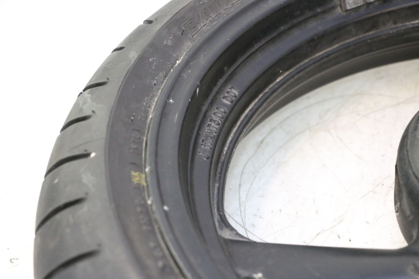 photo de VORDERRADFELGE UND REIFEN YAMAHA FZS FAZER 600 (2001 - 2003) - Oberflächenzustand und Material