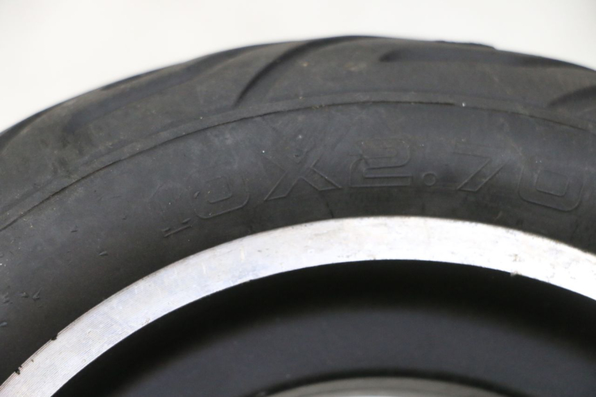 photo de VORDERRADFELGE UND REIFEN HITWAY H5 1 - Detailansicht des Bauteils