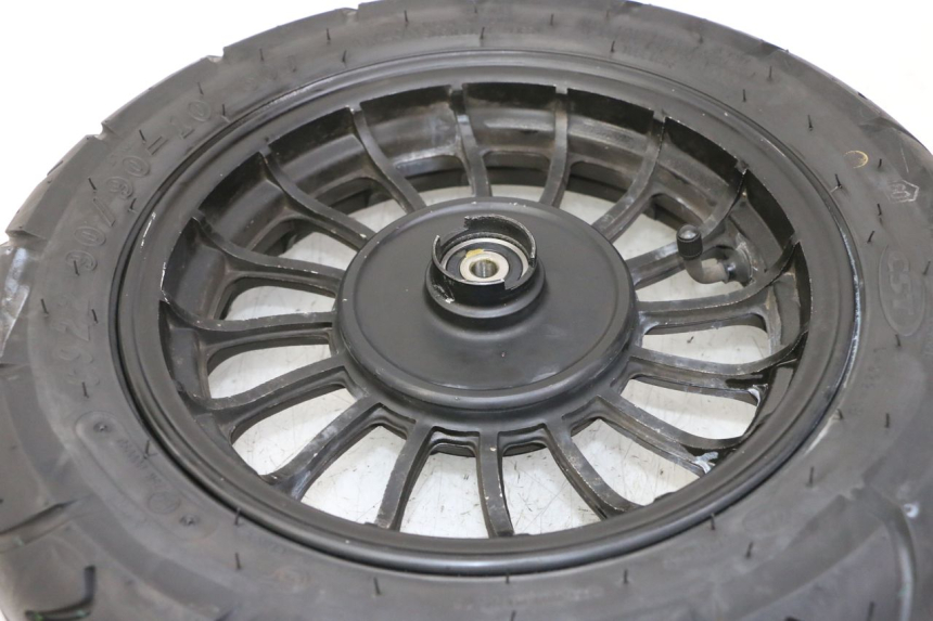 photo de VORDERRADFELGE UND REIFEN JM MOTORS MIA 50 (2017 - 2020) - Technische Nahaufnahme