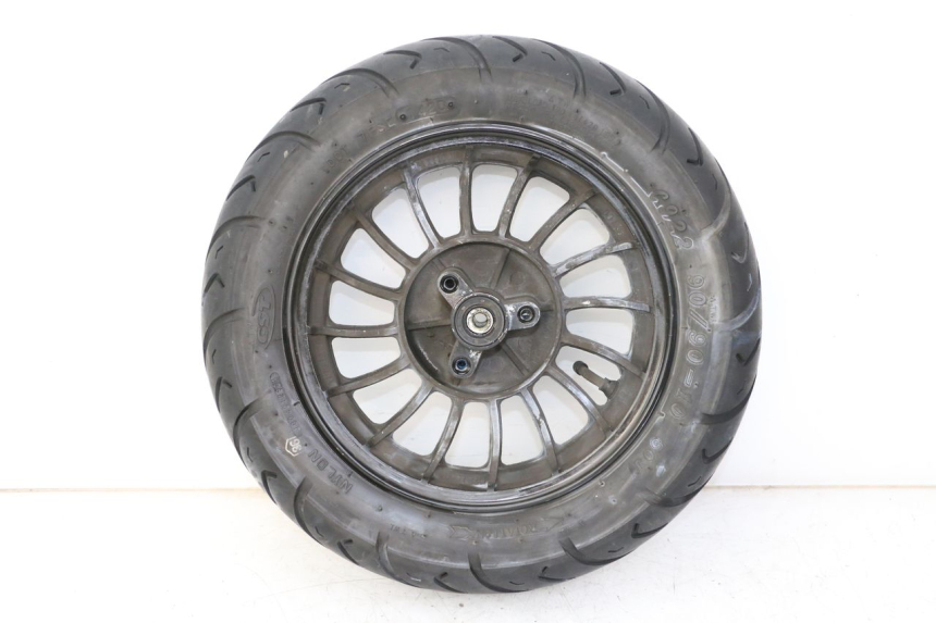 photo de VORDERRADFELGE UND REIFEN JM MOTORS MIA 50 (2017 - 2020) - Details der Befestigungspunkte