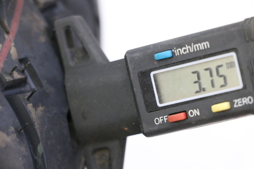 photo de VORDERRADFELGE UND REIFEN KIDEN KD125-G 125 (2018 - 2022) - Zoom auf Gebrauchszustand