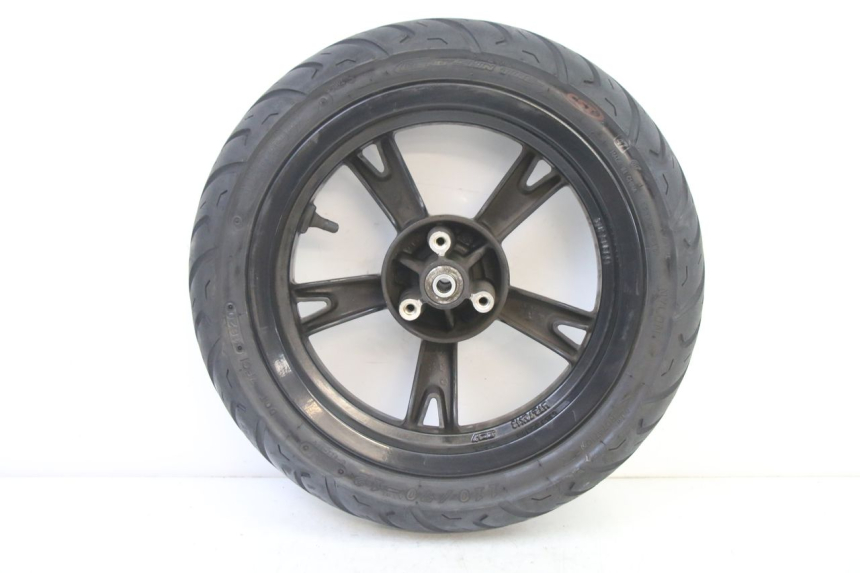 photo de VORDERRADFELGE UND REIFEN PEUGEOT KISBEE 4T 50 (2018 - 2022) - Details der Befestigungspunkte