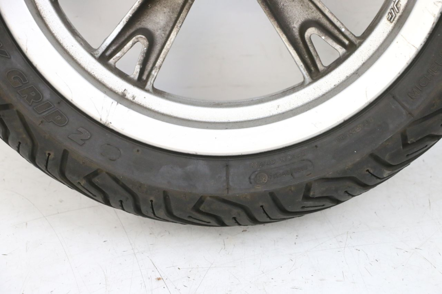 photo de VORDERRADFELGE UND REIFEN PEUGEOT KISBEE 4T 50 (2010 - 2017) - Weitere Ansicht des Artikels