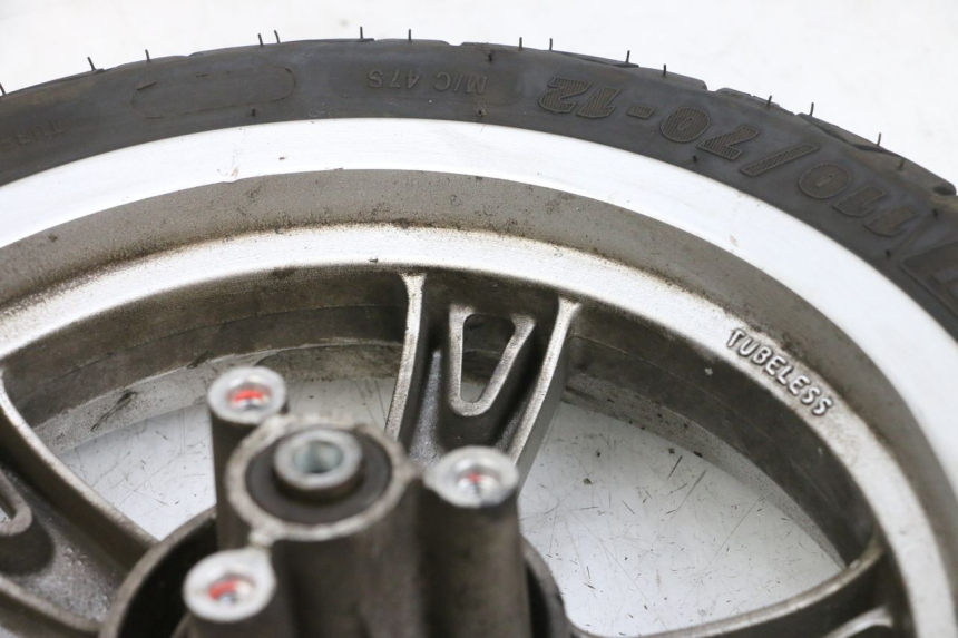 photo de VORDERRADFELGE UND REIFEN PEUGEOT KISBEE 4T 50 (2010 - 2017) - Gesamtansicht des Produkts