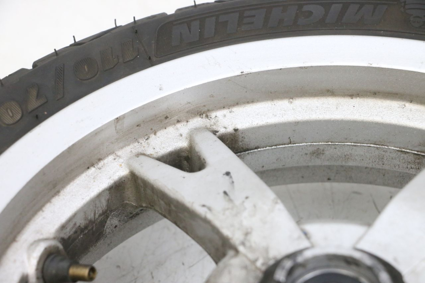 photo de VORDERRADFELGE UND REIFEN PEUGEOT KISBEE 4T 50 (2010 - 2017) - Geprüftes Gebrauchtteil