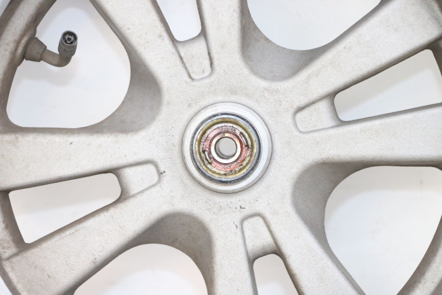 photo de VORDERRADFELGE UND REIFEN KYMCO LIKE 125 (2009 - 2016) - Kennzeichnungen und Originalreferenzen