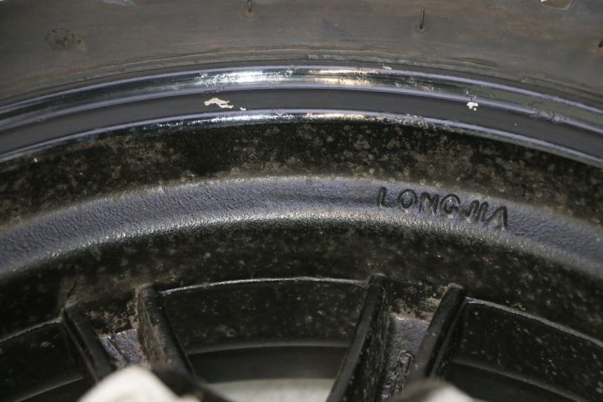 photo de VORDERRADFELGE UND REIFEN LONGJIA LJ50QT 8M 2T 50 (2010 - 2017) - Technische Nahaufnahme