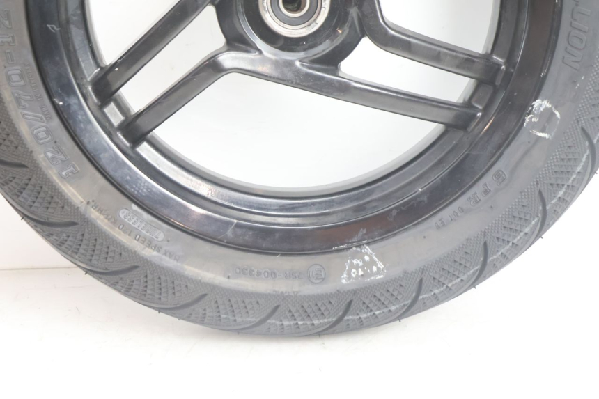 photo de VORDERRADFELGE UND REIFEN PEUGEOT LUDIX BLASTER 50 (2006 - 2014) - Zoom auf Gebrauchszustand