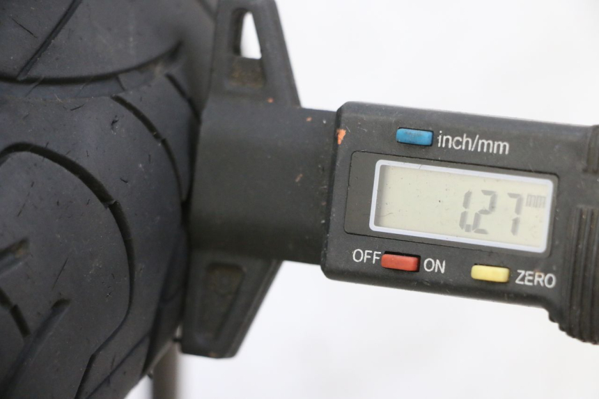 photo de VORDERRAD UND REIFEN DUALTRON MINI SPECIAL 1 - Technische Nahaufnahme