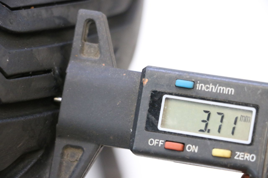 photo de VORDERRADFELGE UND REIFEN PIAGGIO MP3 125 (2006 - 2014) - Qualität der Gebrauchtware